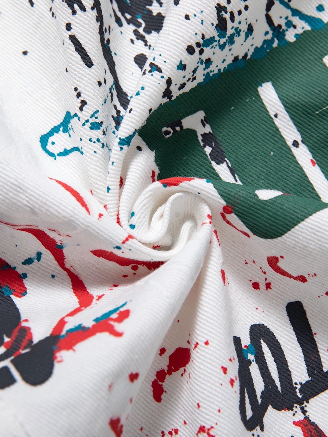 Men's spring-summer graffiti print denim jacket, regular size. Stylish street style.
