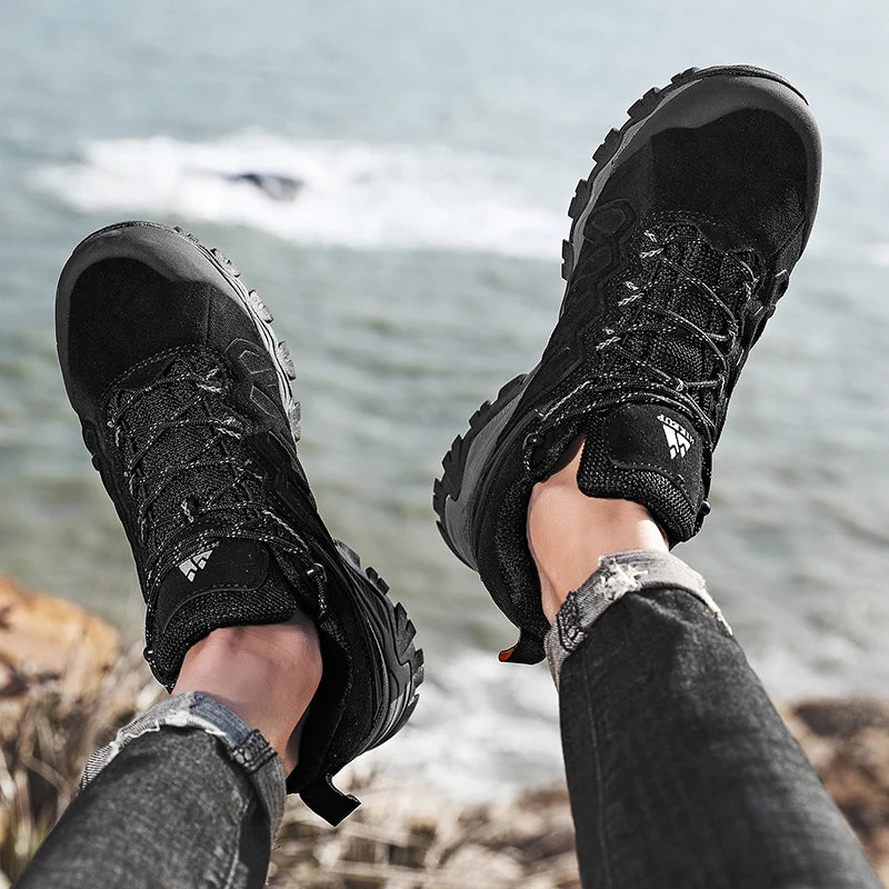 HIKEUP High Quality Leather Hiking Shoes Durable Outdoor Sport Men Trekking Leather Shoes Lace-Up Climbing Hunting Sneakers