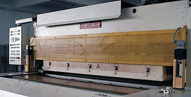 Camber Carbon Fiber Wood Core Snowboard With Bindings and Snow Shoes