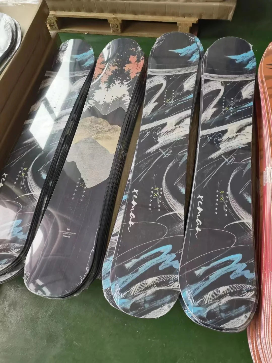 Manufacture Custom Multi-color Carbon Fiber Sandwich Snowboard Winter Sport