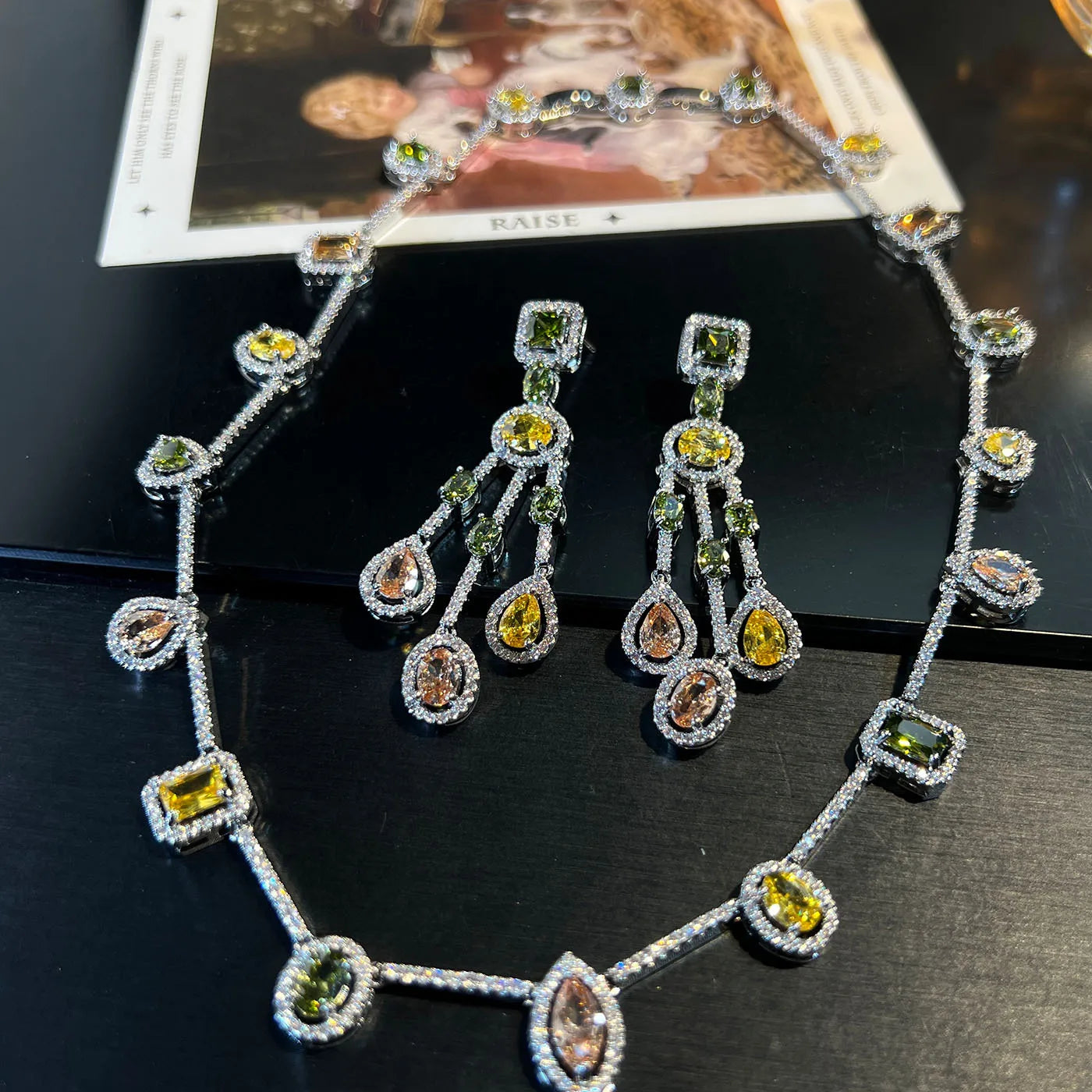 Italian Fashion Ice Flower Zircon Jewelry Set Elegant High-End Cross-Border Best-Selling Necklace Earring Artistic Retro Style