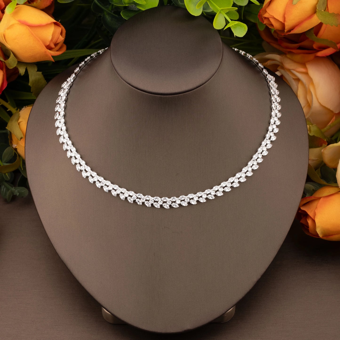 1 Set of Luxurious and Elegant Jewelry Set with Sparkling Cubic Zirconia in a Willow Design, Suitable for Women to Wear at Weddi